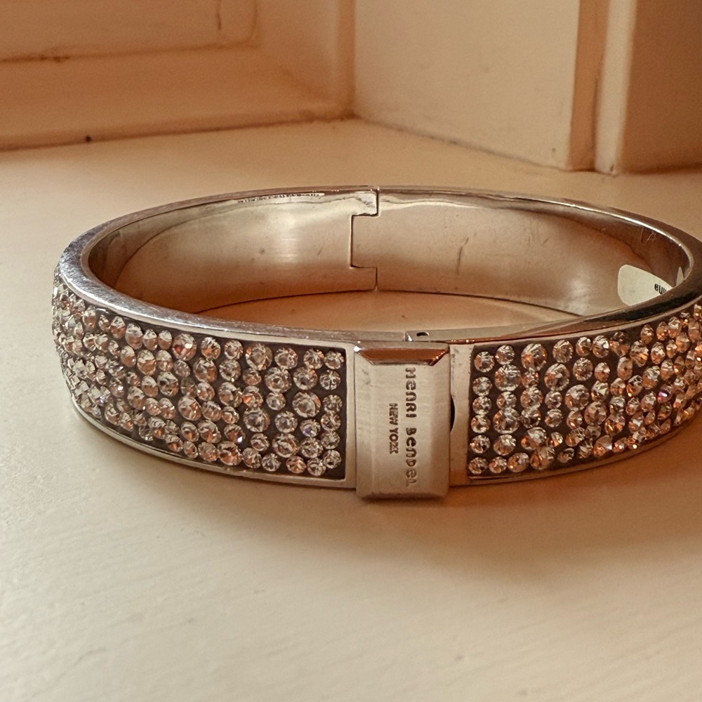 henri bendel Crystal Pave Silver-Tone Hinged Bangle Bracelet